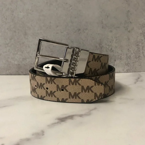?Michael Kors Reversible Logo Belt Size Medium Michael Kors Reversible Logo Leather Belt | Neiman Marcus main image 2